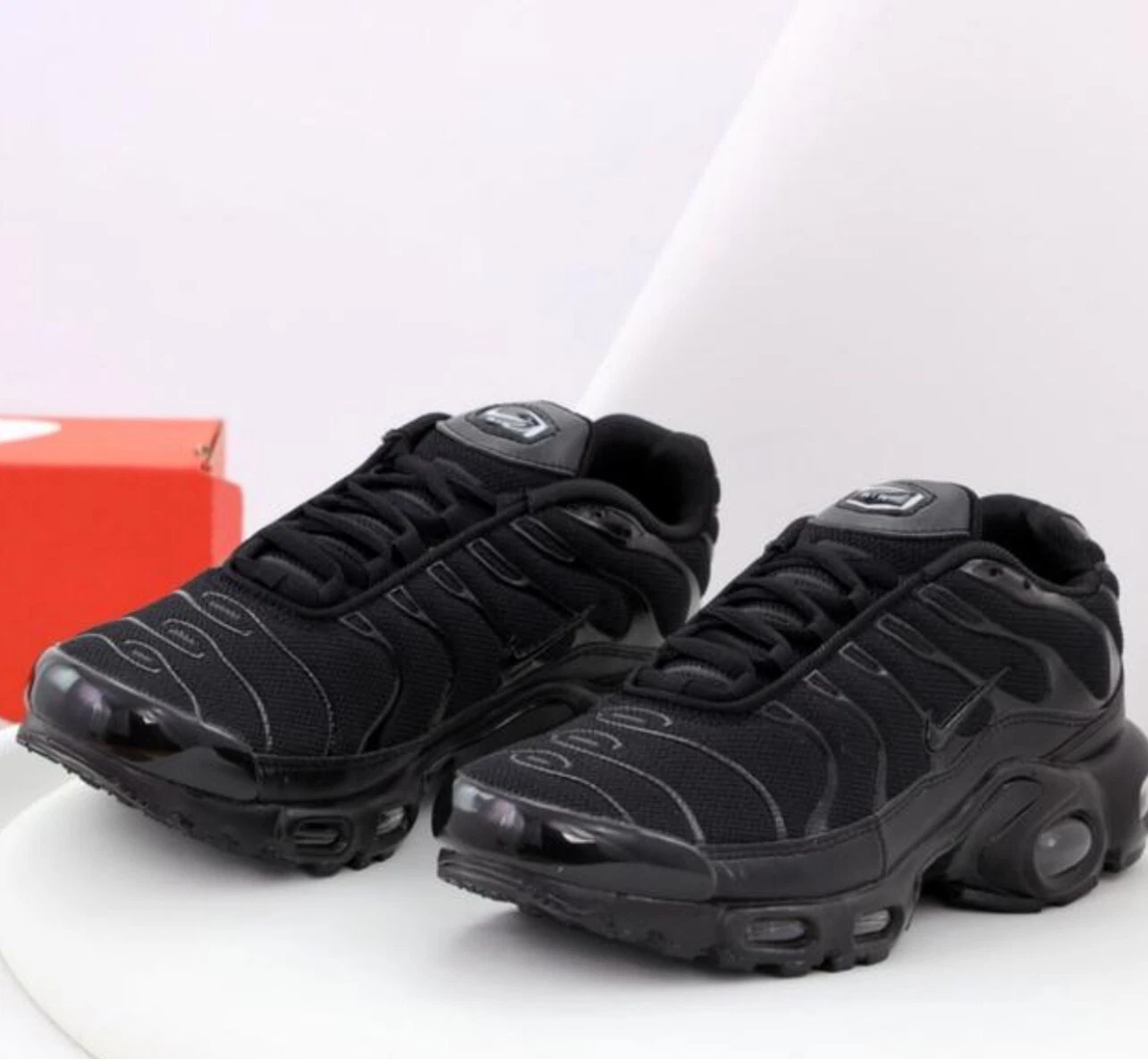 Nike TN Air Max Plus Nero Total Black Taglia 40 41 42 43 44 45 Modello Squalo