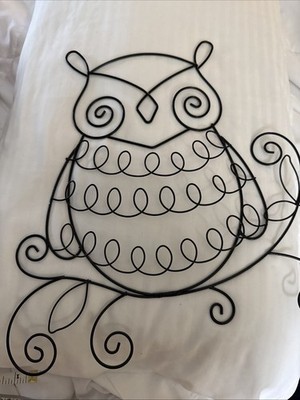 VNTG Metal Wire Owl Wall Hanging 14 X14.5  Black