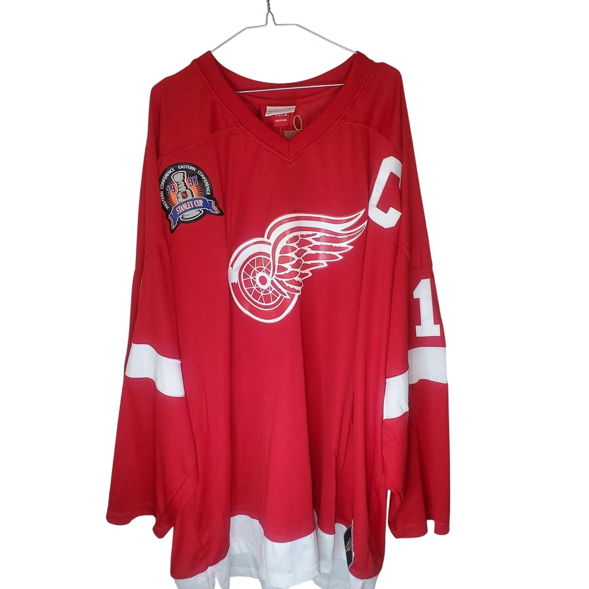 Blue Jersey Detroit Red Wings NHL Fan Apparel & Souvenirs for sale