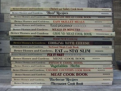19 Home and Gardens Cook Book (Beef, Bread, Cheese, Eat nad Stay Slim, Casserole