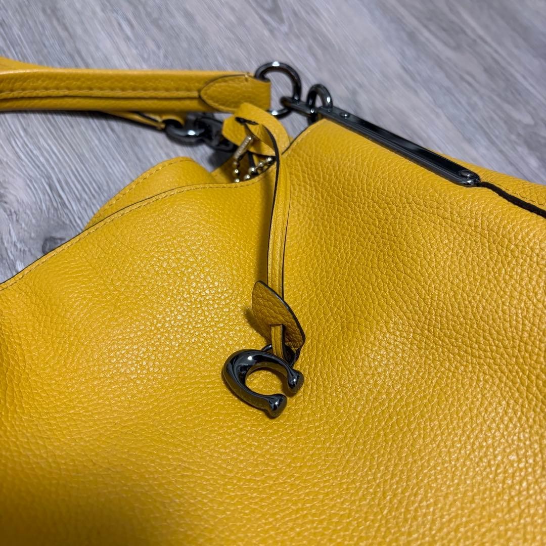 COACH Yellow Leather Tote Bag Authentic Rare Condition Near Mint image 3