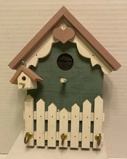 Vtg Wooden Bird House Hanging  Key Holder Hooks W White Picket Fence