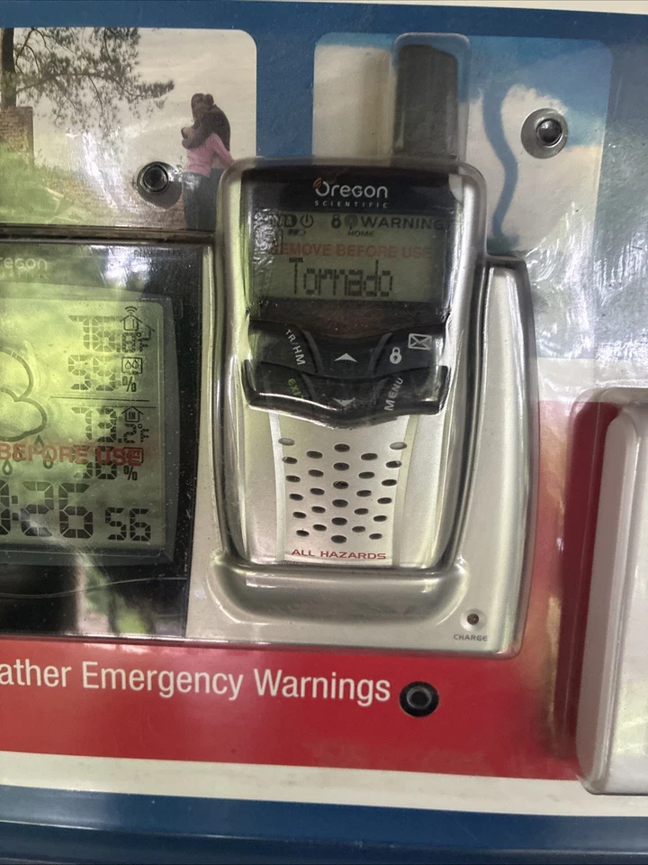 Oregon Scientific Weather Station Emergency Alert Weather Station Portable NEW - Image 3 of 4