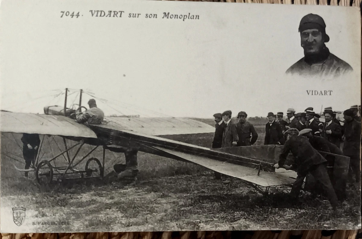 Aviateurs - Les Grands Aviateurs - DE BAEDER au poste de direction d'un