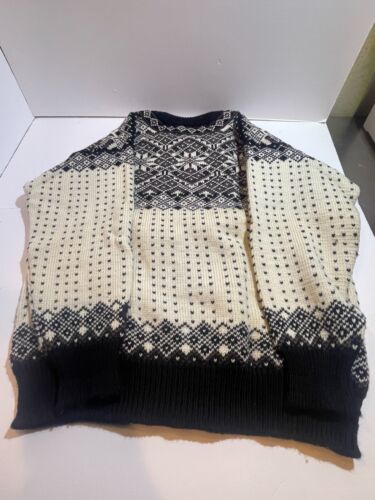 Dale of Norway Women's Size Small Wool Blue White Metal Clasp Cardigan Sweater - Picture 4 of 17