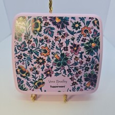 Tupperware Sandwich Keeper Vera Bradley Hinge...