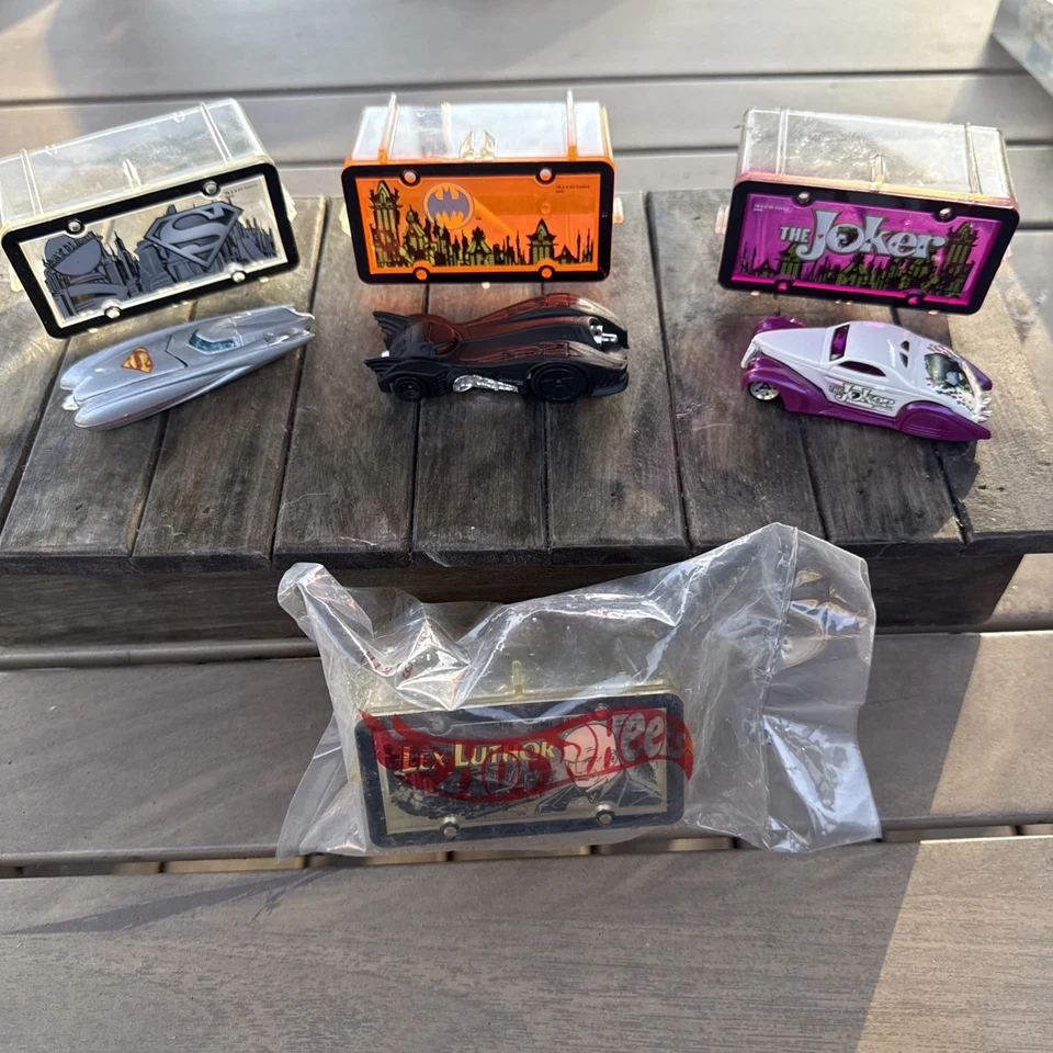 2004 HOT WHEELS Superhero PARK 'N PLATES Batman The Joker Superman & Lex Luthor - Image 2 of 4