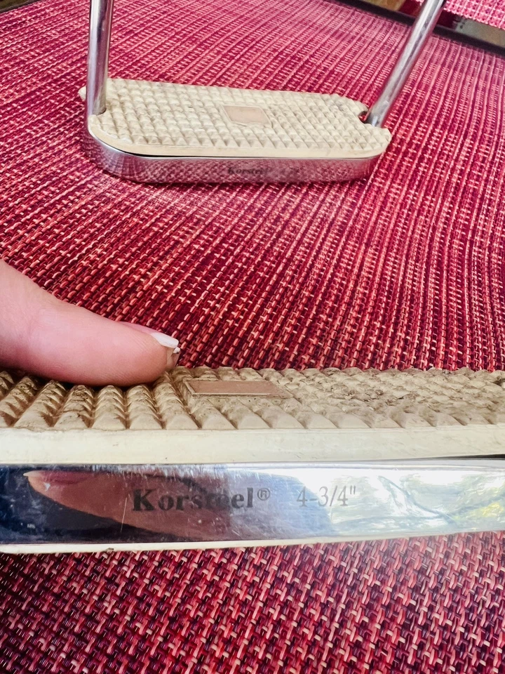 Стремена айроны Korsteel 4-3/4, лошадь, английская верховая езда - Изображение 2 из 2