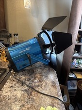 Dracast DRWF-FL-1500D Daylight LED COB Cinema Lighting Unit W/Barndoors See Pics