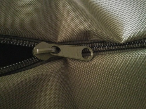 A La Carp Baiting Pole Bag Holds 55 Nash Bushwhacker Sections and XL Pro Spoon. - Picture 4 of 8