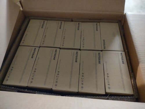 Netgear GS110TP V2 PoE Switch - Picture 2 of 6