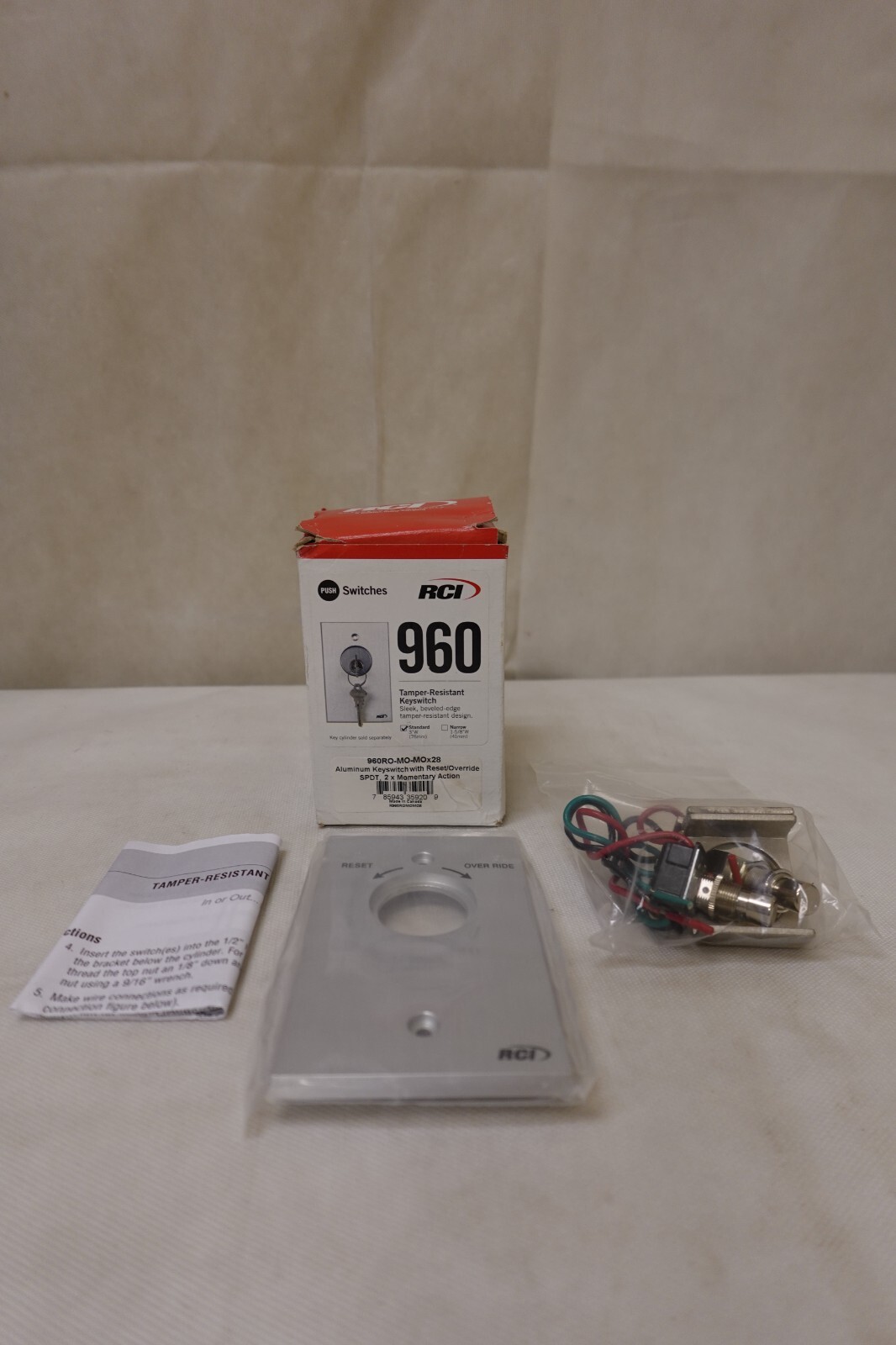 RCI 960RO-MO-MOx28 Aluminum Keyswitch SPDT 2x Momentary Action Standard 3" W