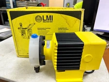 👀 NEW LMI MILTON ROY ELECTROMAGNETIC DOSING PUMP 120V 20.00 GPH 25 PSI C741-35T