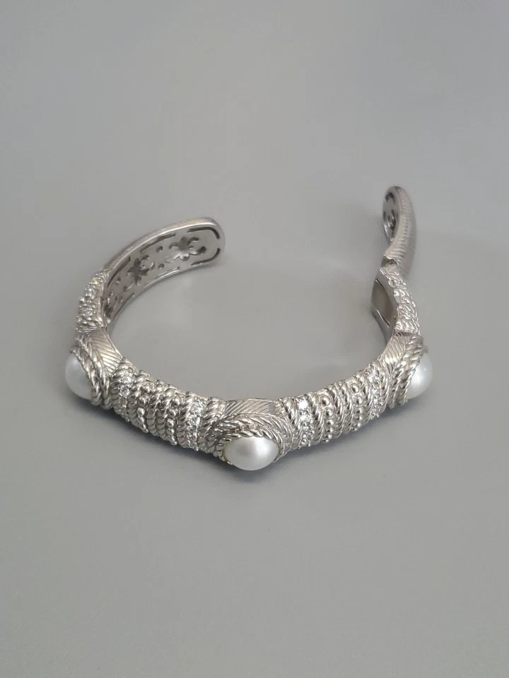 Brazalete Judith Ripka 925 circonita cúbica y perla Mabe texturizada con bisagras 46,4 g Foto 3 de 4