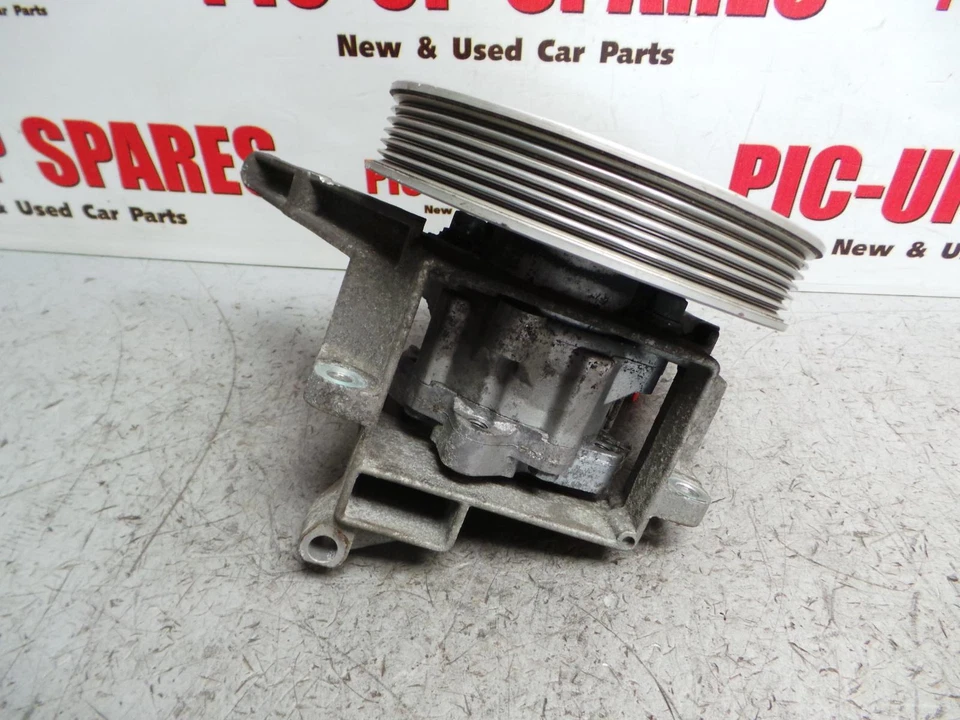 AUDI A4 1999-2001 Steering Pump 2.8 Petrol 078145255 / 8D0145156F - Imagem 2 de 4