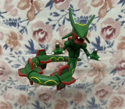 rayquaza moncolle