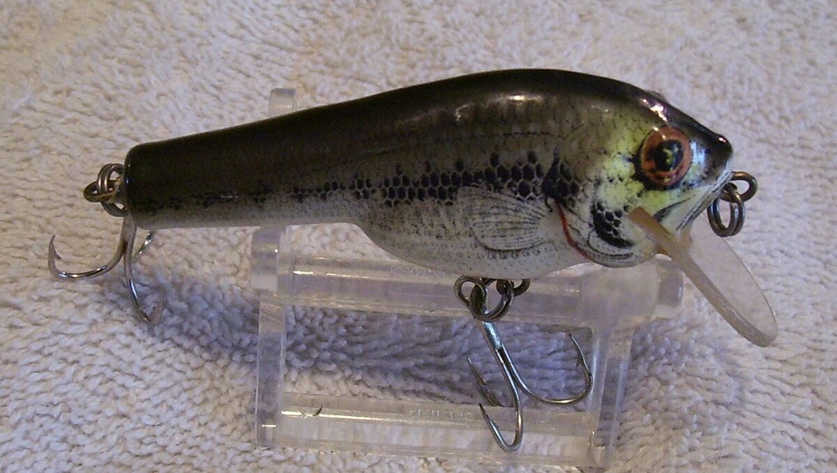 BEAUTIFUL VINTAGE BAGLEY BABY BASS BALSA WOOD LURE 7/31/21T 2.75 NOSE TIE