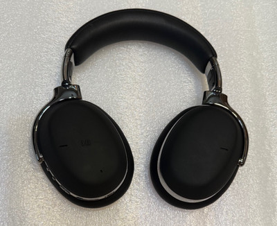 MONTBLANC original MB 01 over-ear headphones black (See Details)