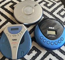 Sony Naxa RCA Walkman CD Players D-E011 NX-309 FM Stereo AM-FM Digital Readout