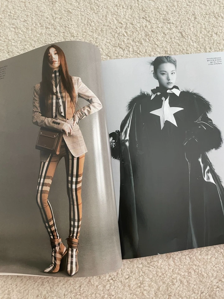 ELLE Korea Magazine 2020-12 December [ITZY] KPOP Ryujin, Yeji, Yuna, Chaeryong - Image 4 of 4