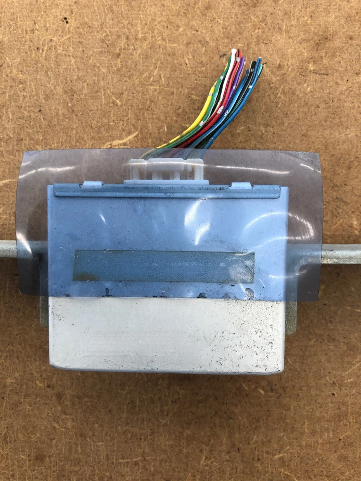 Módulo de control de crucero OEM para Toyota 4Runner 1998-2000 2,7 L 88240-35291 Foto 3 de 4