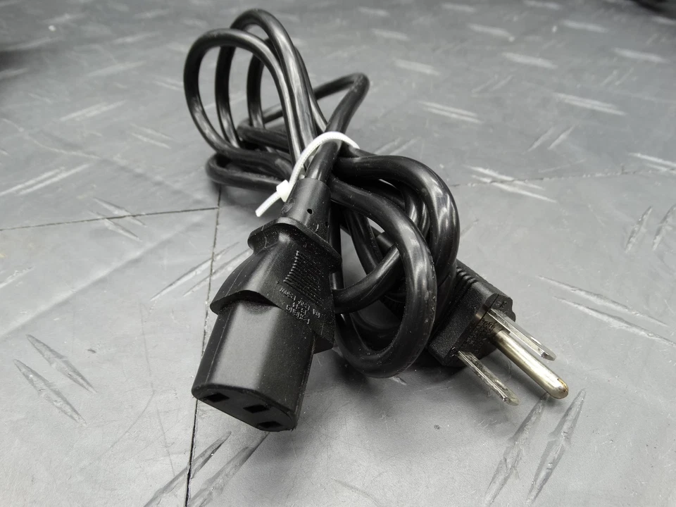 Planar 24in FHD 1080p IPS LCD Monitor DVI-D VGA PLL2470W - Image 3 of 4