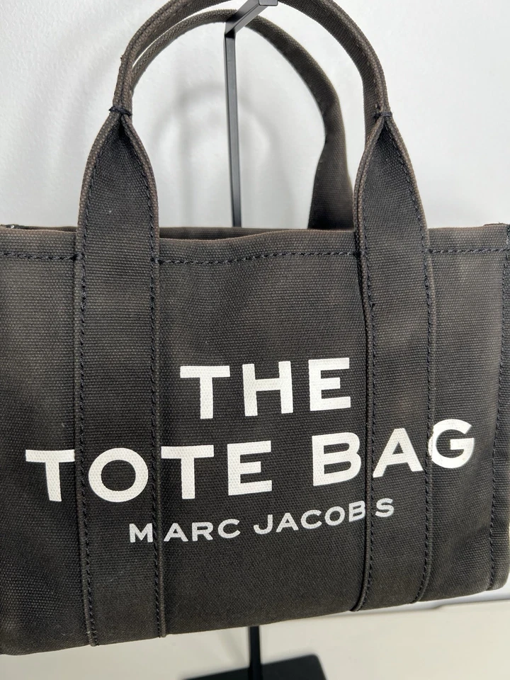 Bolso de Mano Marc Jacobs The Canvas Pequeño Negro Sin Correa Foto 2 de 4