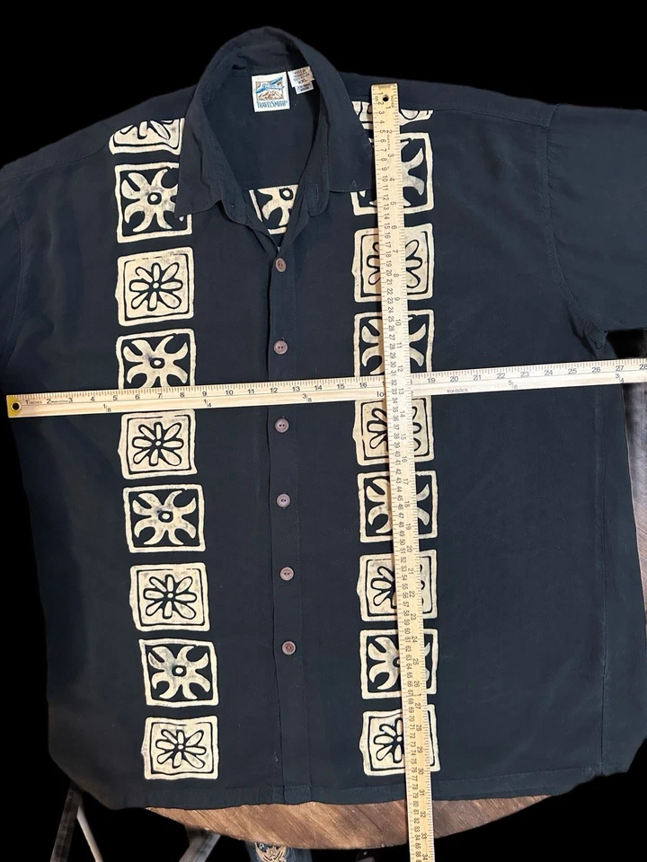 Camisa havaiana masculina Travel Smith estampa tribal manga curta GG - Imagem 4 de 4