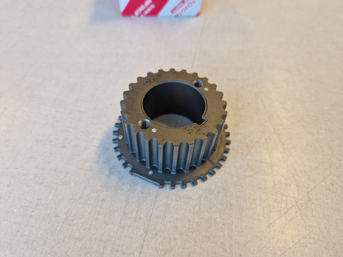 Genuine OEM Toyota 2JZ-GTE VVTi crankshaft timing pulley 13521