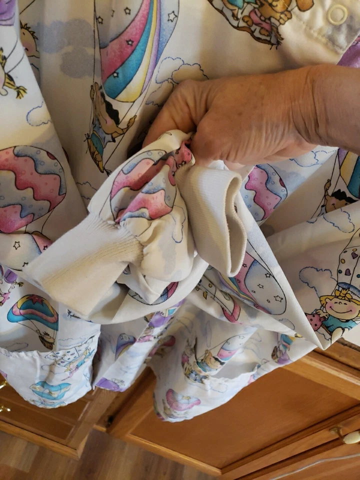 Med Lab Coat Hot Air balloons Kids Dogs Cats - Image 4 of 4