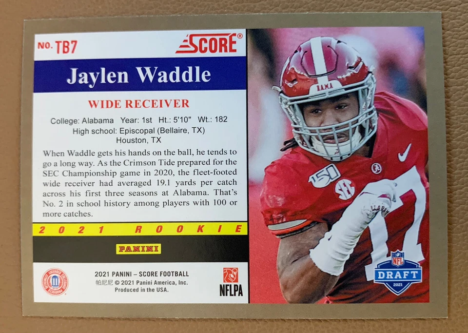 JAYLEN WADDLE ROOKIE CARD- 2021 SCORE FOOTBALL 1991 THROWBACK NO. TB7 MIAMI  - Image 2 of 2