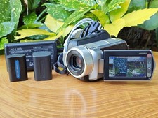 10737 Sony DCR-SR220 Camcorder HDD 60GB Super Steady Shot NTSC Tested w/ Charger