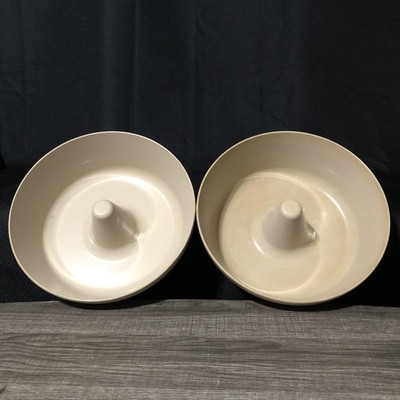 Anchor Hocking Bundt Cake Mold Set Of 2 Tan 9in Ring Microwave Pans PM459-T1 USA