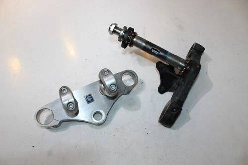 STEM, STEERING | VL800CK6/CK7/CK8/CK9; Includes Item(s) 2 - 3