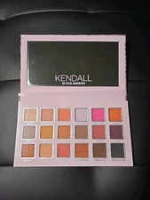 Kylie Cosmetics Pressed Powder Palatte 0.9g Htf High End Luxury Makeup BNIB