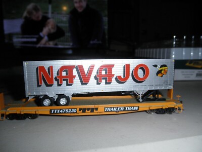 TTX -yellow scheme w/ Navajo  trailer F30D TOFC  flatcar          # 475230