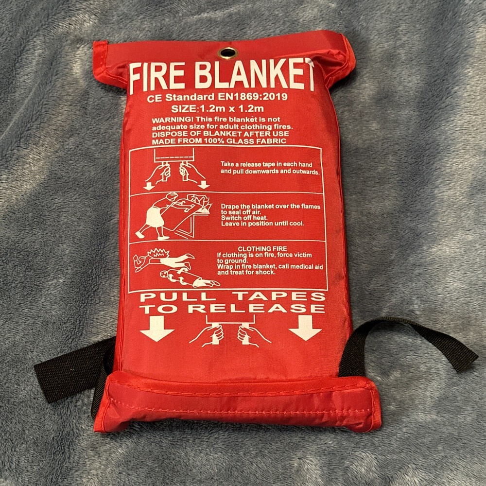 FIRE BLANKET SIZE 1.2m X 1.2m BRAND NEW