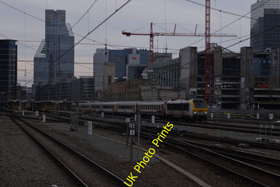 Foto SNCB Belgische Eisenbahn 6x4 Blick vom Zug bei Brüssel-Nord um 2023 2