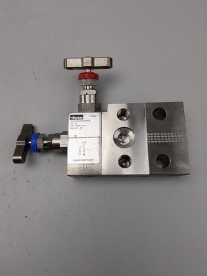 Parker HD3212HLHFFEXT3IECB Valve manifold 9774963