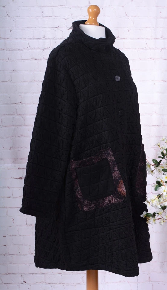 Bella Blue Lagenlook Quirky Black Textured Jacket, Amazing, Pockets 18/20 H626 - Image 2 of 4