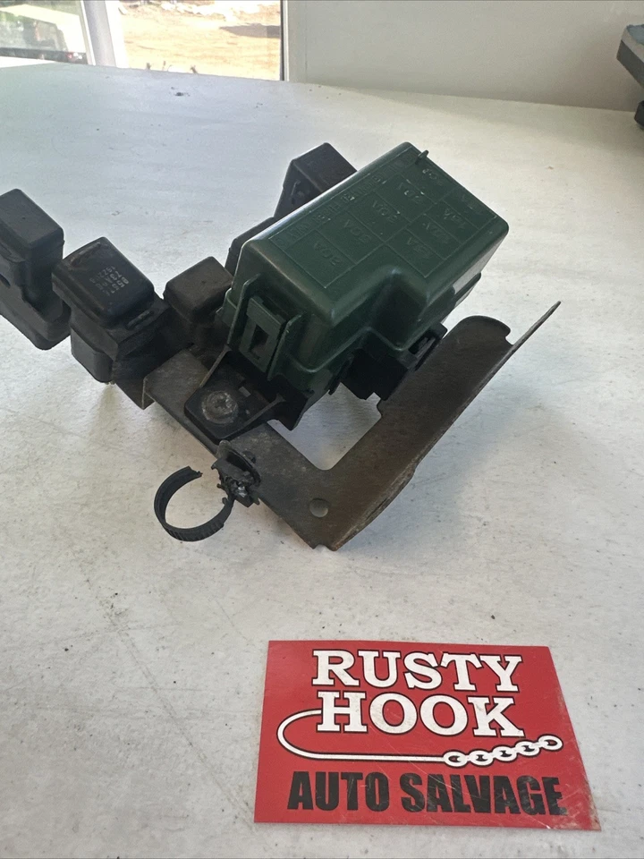 Motor de caja de fusibles compatible con ChevyTracker 2004 Foto 4 de 4