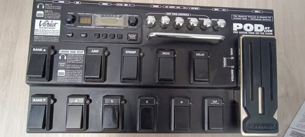 LINE6 POD XT LIVE  w/Adapter Guitar Multi Effects Pedal Board Working Tested