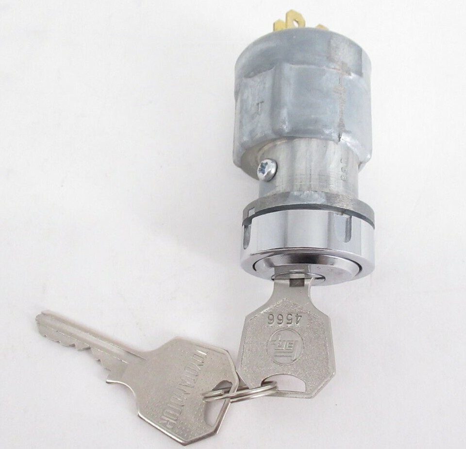 Genuine OEM Toyota 84450-60040 Ignition Switch Assy 1970-1973 Land