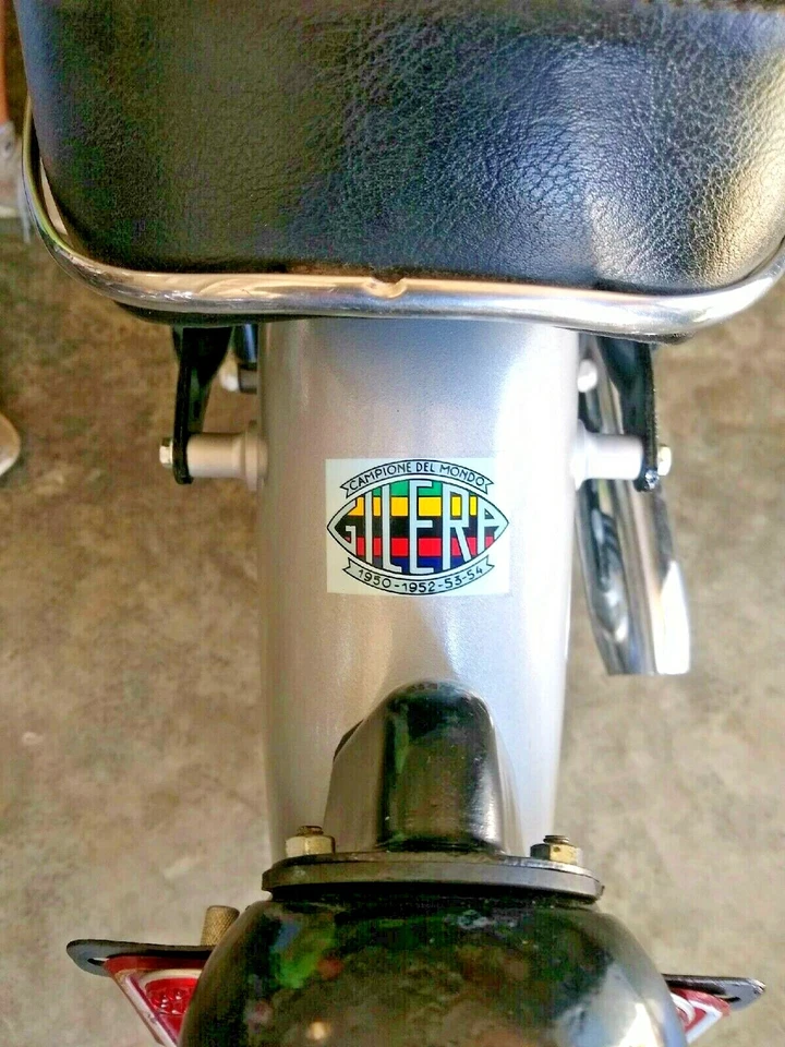 Gilera Campeones del Mundo 1950 52-53-54 seis colores parte superior tanque pegatina Sears 106 cada uno Foto 4 de 4