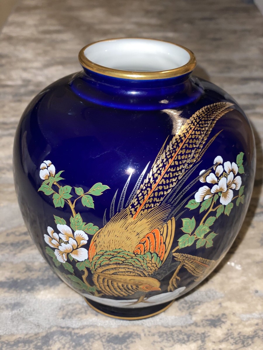 Oriental Japanese Vase Cobalt Blue Peacock/Pheasant and Floral