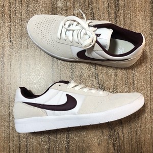 nike sb team classic burgundy