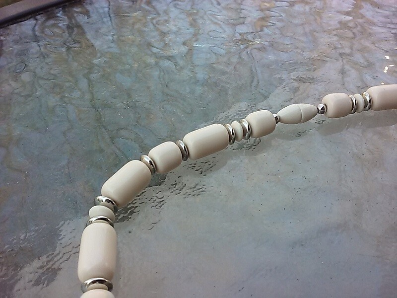 Vtg Necklace 32" Mixed Rounded Rectangular Beads … - image 2