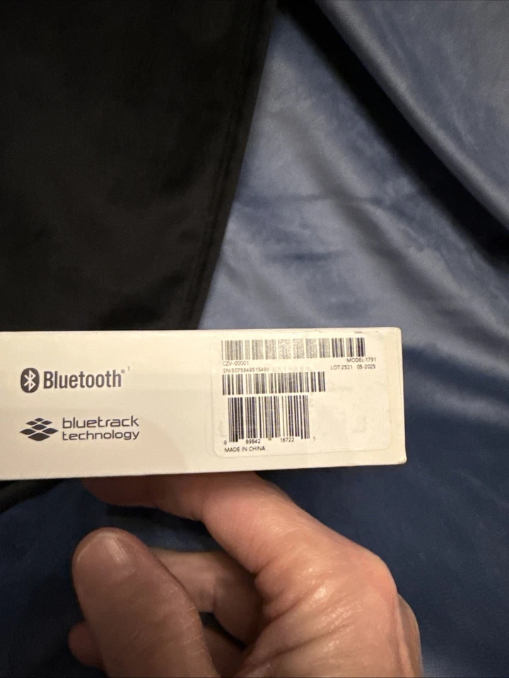 Microsoft Surface Arc Mouse - Image 3 of 4