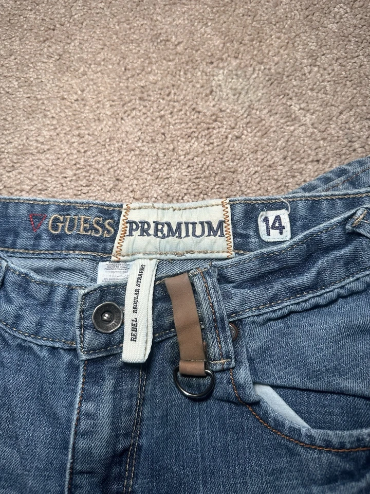 Guess Jeans Straight Leg Stretch Mid Rise Button Front With Pockets Size 14 - Image 4 of 4