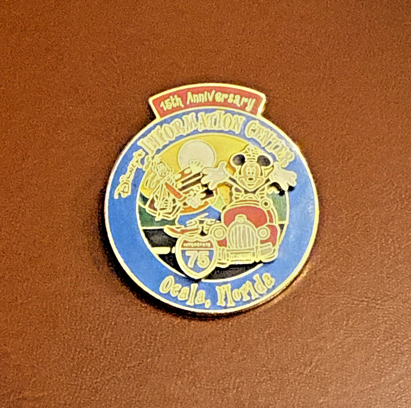 Disney Information Center 15th Anniversary Ocala Mickey Mouse LE 2000